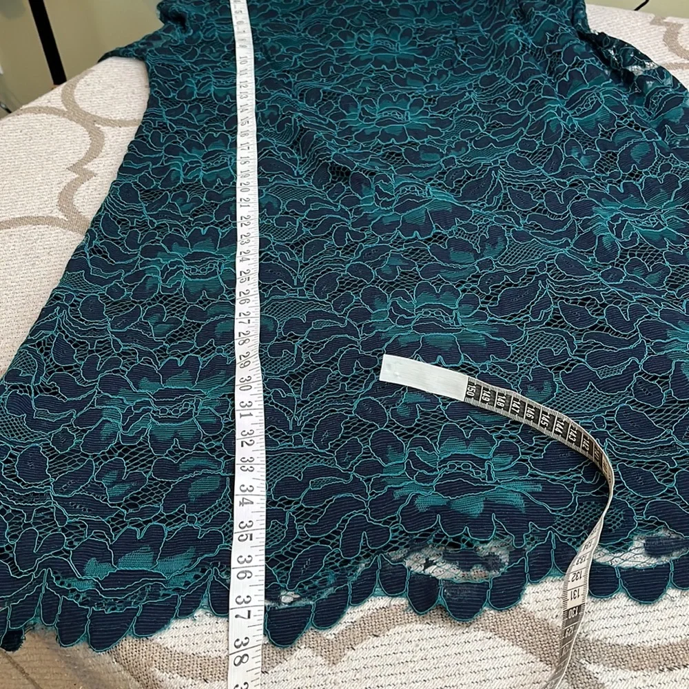 Green Lace Shift Dress with Scalloped Hem